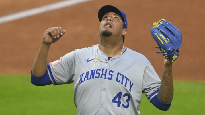 Aug 27, 2024; Cleveland, Ohio, USA; Kansas City Royals relief pitcher Carlos Hernandez (43) reacts in the third inning against the Cleveland Guardians at Progressive Field. Mandatory Credit: David Richard-Imagn Images Aug 27, 2024; Cleveland, Ohio, USA; Kansas City Royals relief pitcher Carlos Hernandez (43) reacts in the third inning against the Cleveland Guardians at Progressive Field. Mandatory Credit: David Richard-Imagn Images