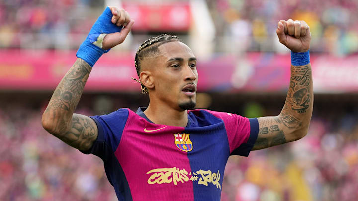 Raphinha et le Barça ont été sacrés champions d'Espagne. Raphinha et le Barça ont été sacrés champions d'Espagne.