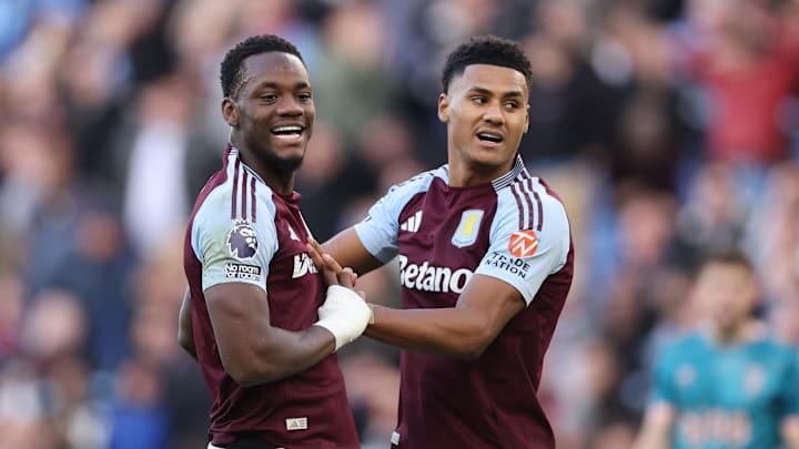 Jhon Duran (l.) und Ollie Watkins (r.)