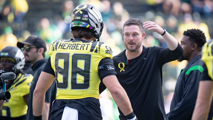 Oregon's 2026 class jumped up to No. 3 in the On3 with the additions of Anthony "Tank" Jones and Davon Benjamin this weekend. The Ducks have landed five five-star recruits.