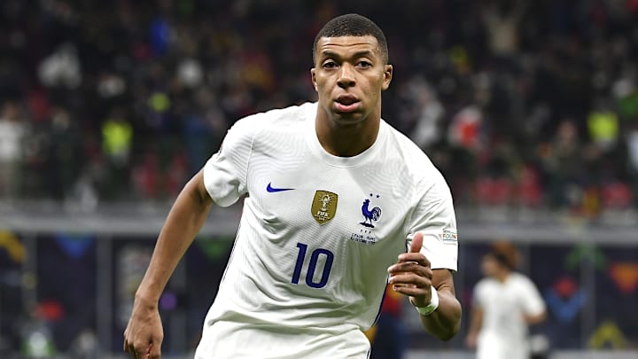 Kylian Mbappé et l'équipe de France joueront dans des couleurs peu conventionnelles Kylian Mbappé et l'équipe de France joueront dans des couleurs peu conventionnelles