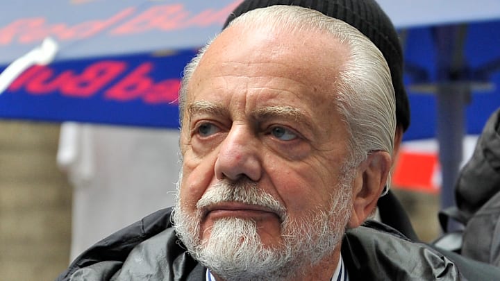 Le président du Napoli, Aurelio De Laurentiis, s'est payé la mafia napolitaine