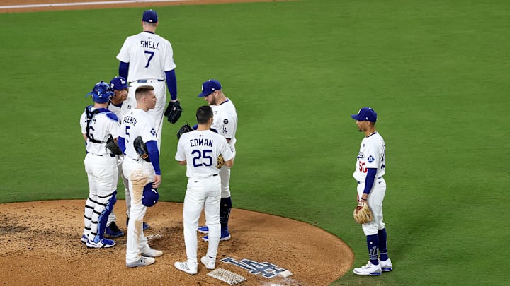 World Series - Toronto Blue Jays v Los Angeles Dodgers - Game Five
