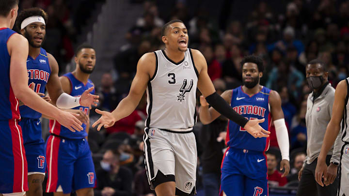 Jan 1, 2022; Detroit, Michigan, USA; San Antonio Spurs forward Keldon Johnson (3) questions a call