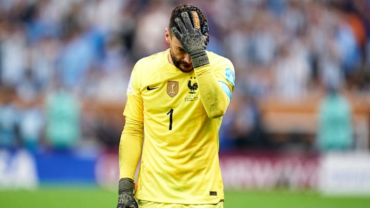 Hugo Lloris et l'équipe de France se sont inclinés en finale du Mondial 2022 Hugo Lloris et l'équipe de France se sont inclinés en finale du Mondial 2022