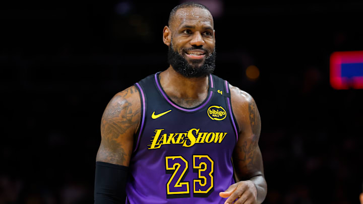 Los Angeles Lakers v Atlanta Hawks