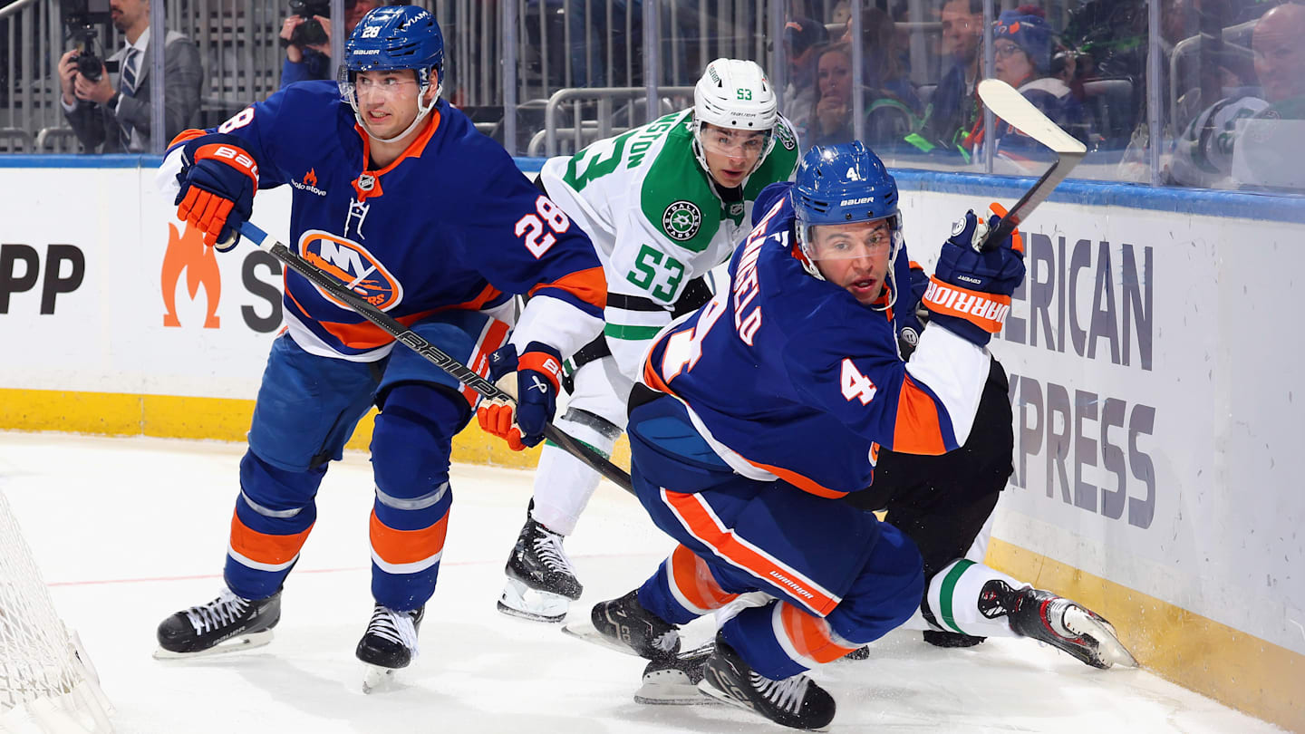 This NY Islanders defensive pairing is becoming a cause for concern