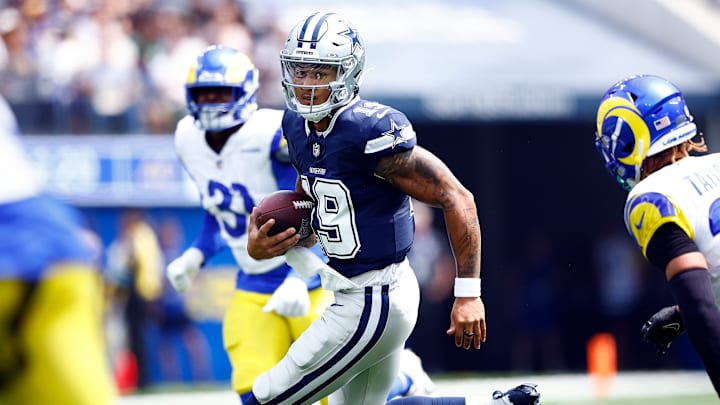 Dallas Cowboys v Los Angeles Rams