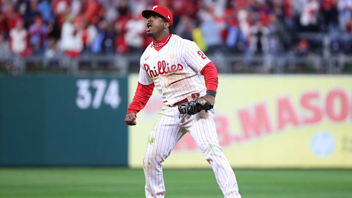 Jean Segura ha sido clave con el bate y el guante para los Filis en esta postemporada