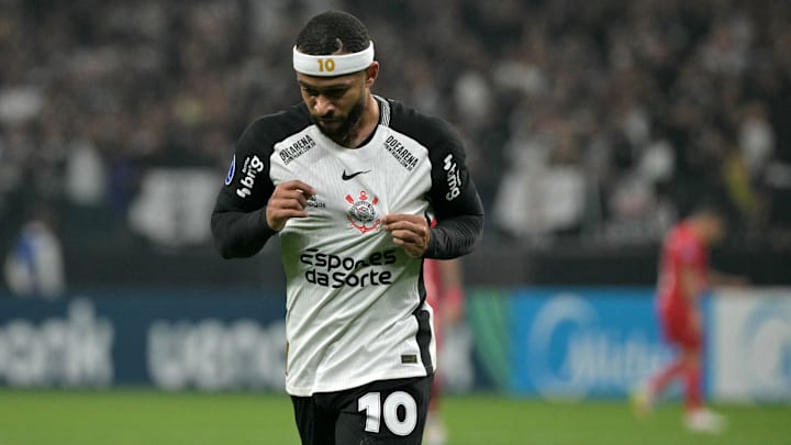 Memphis Depay é o 10 do Timão