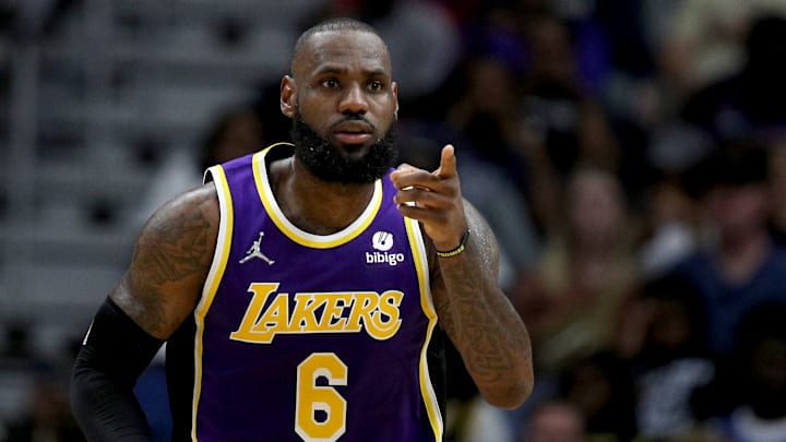 LeBron James es el jugador que más dinero ha ganado en contratos en la historia de la NBA 