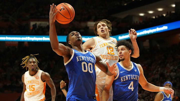 Kentucky's Otega Oweh (0) gets the rebound during an NCAA college basketball game against Tennessee on Tuesday, Jan. 28, 2025, in Knoxville, Tenn.