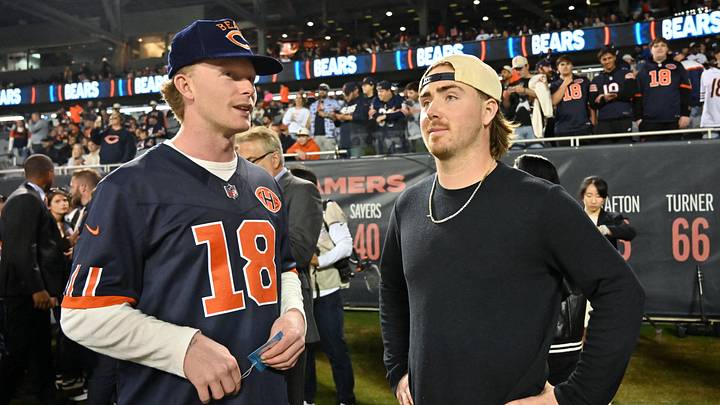 Oct 22, 2026; Chicago, Illinois, USA; Chicago White Sox player Chase Meidroth and Chicago Cubs player Pete Crow-Armstrong talk on the sidelines prior to the game between New England Patriots and Chicago Bears at Soldier Field. Mandatory Credit: Patrick Gorski-Imagn Images Oct 22, 2026; Chicago, Illinois, USA; Chicago White Sox player Chase Meidroth and Chicago Cubs player Pete Crow-Armstrong talk on the sidelines prior to the game between New England Patriots and Chicago Bears at Soldier Field. Mandatory Credit: Patrick Gorski-Imagn Images