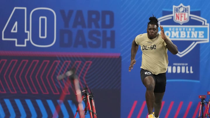 Georgia offensive lineman Amarius Mims (OL50)