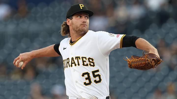 Jun 24, 2026; Pittsburgh, Pennsylvania, USA; Pittsburgh Pirates starting pitcher Braxton Ashcraft (35) delivers a pitch against the Seattle Mariners during the first inning at PNC Park. Mandatory Credit: Charles LeClaire-Imagn Images