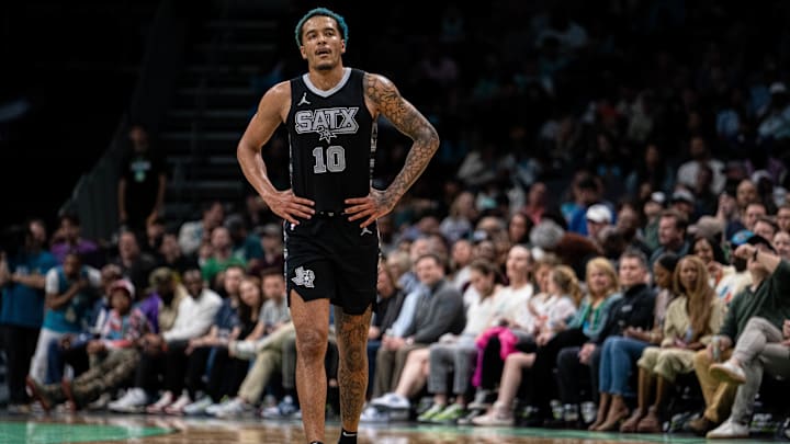 San Antonio Spurs v Charlotte Hornets