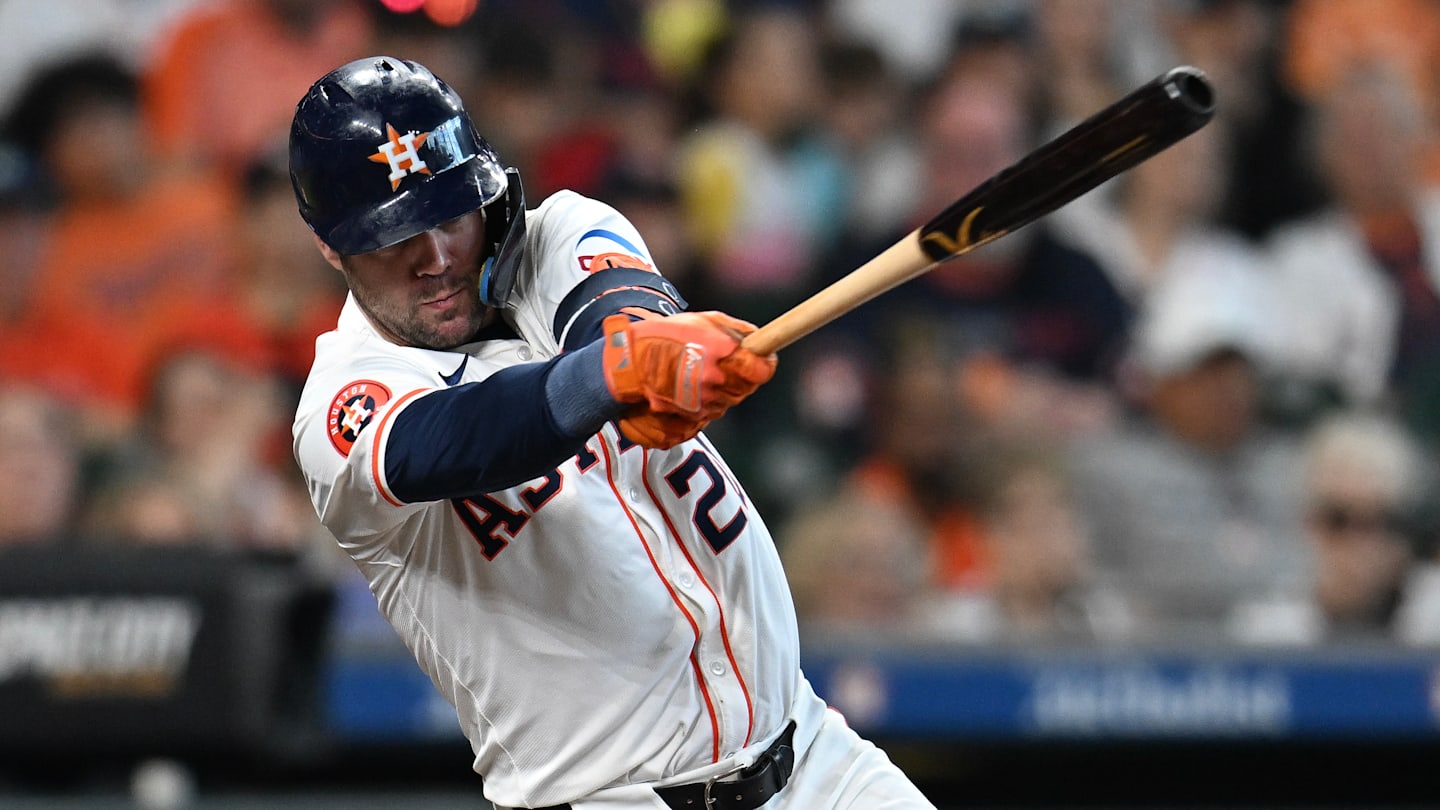 Astros' Hader: Shoulder Injury—Could He Be Back Soon? - dvxjs2k