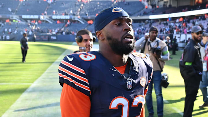 Oct 22, 2023; Chicago, Illinois, USA; Chicago Bears defensive back Jaylon Johnson (33) leaves the field after a win over the Las Vegas Raiders at Soldier Field. Mandatory Credit: Jamie Sabau-Imagn Images Oct 22, 2023; Chicago, Illinois, USA; Chicago Bears defensive back Jaylon Johnson (33) leaves the field after a win over the Las Vegas Raiders at Soldier Field. Mandatory Credit: Jamie Sabau-Imagn Images