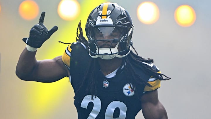 Nov 2, 2025; Pittsburgh, Pennsylvania, USA; Pittsburgh Steelers safety Kyle Dugger (29) enters the field before the game against the Indianapolis Colts at Acrisure Stadium. Mandatory Credit: Barry Reeger-Imagn Images
