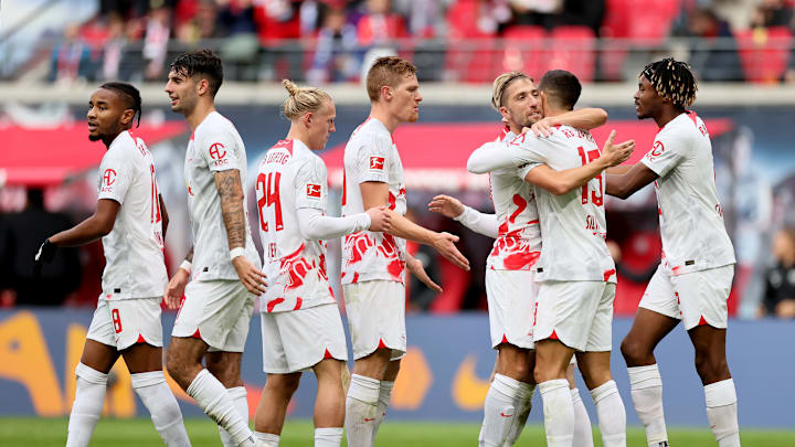 Le RB Leipzig pourrait se faire choper deux de ses pépites par Chelsea. Le RB Leipzig pourrait se faire choper deux de ses pépites par Chelsea.