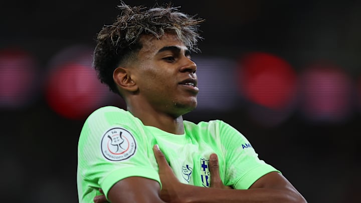 Athletic Club de Bilbao v FC Barcelona: Spanish Super Cup