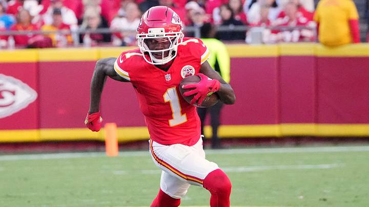 Kansas City Chiefs wide receiver Xavier Worthy (1) Kansas City Chiefs wide receiver Xavier Worthy (1)