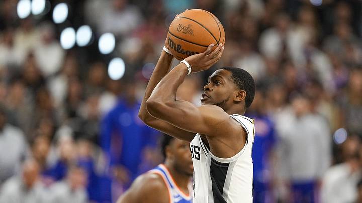 Jun 5, 2026; San Antonio, Texas, USA; San Antonio Spurs guard De'Aaron Fox (4) makes a jump shot in the first quarter during Game 2 of the 2026 NBA Finals at Frost Bank Center. Jun 5, 2026; San Antonio, Texas, USA; San Antonio Spurs guard De'Aaron Fox (4) makes a jump shot in the first quarter during Game 2 of the 2026 NBA Finals at Frost Bank Center.