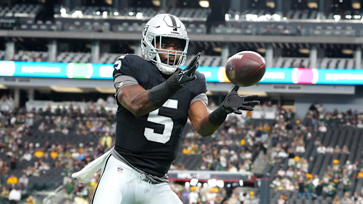 The Atlanta Falcons are signing former Las Vegas Raiders linebacker Divine Deablo once free agency officially opens on Wednesday