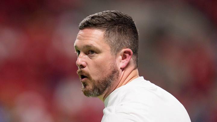 Oregon head coach Dan Lanning takes the field as the Oregon Ducks face the Indiana Hoosiers in the Peach Bowl on Jan. 9, 2026, at Mercedes-Benz Stadium in Atlanta, Georgia. Oregon head coach Dan Lanning takes the field as the Oregon Ducks face the Indiana Hoosiers in the Peach Bowl on Jan. 9, 2026, at Mercedes-Benz Stadium in Atlanta, Georgia.