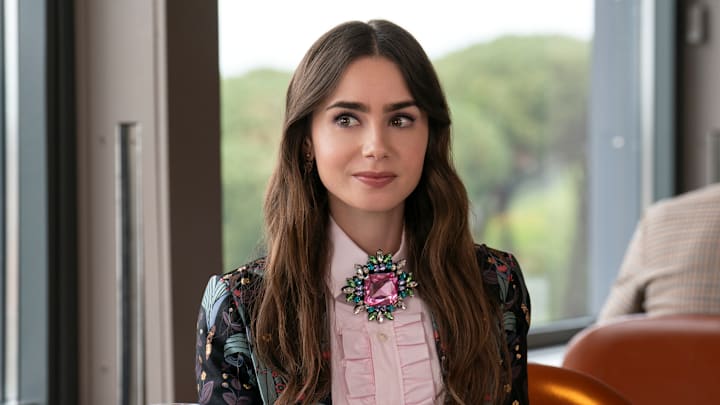 Emily in Paris. (L to R) Lily Collins as Emily in episode 410 of Emily in Paris