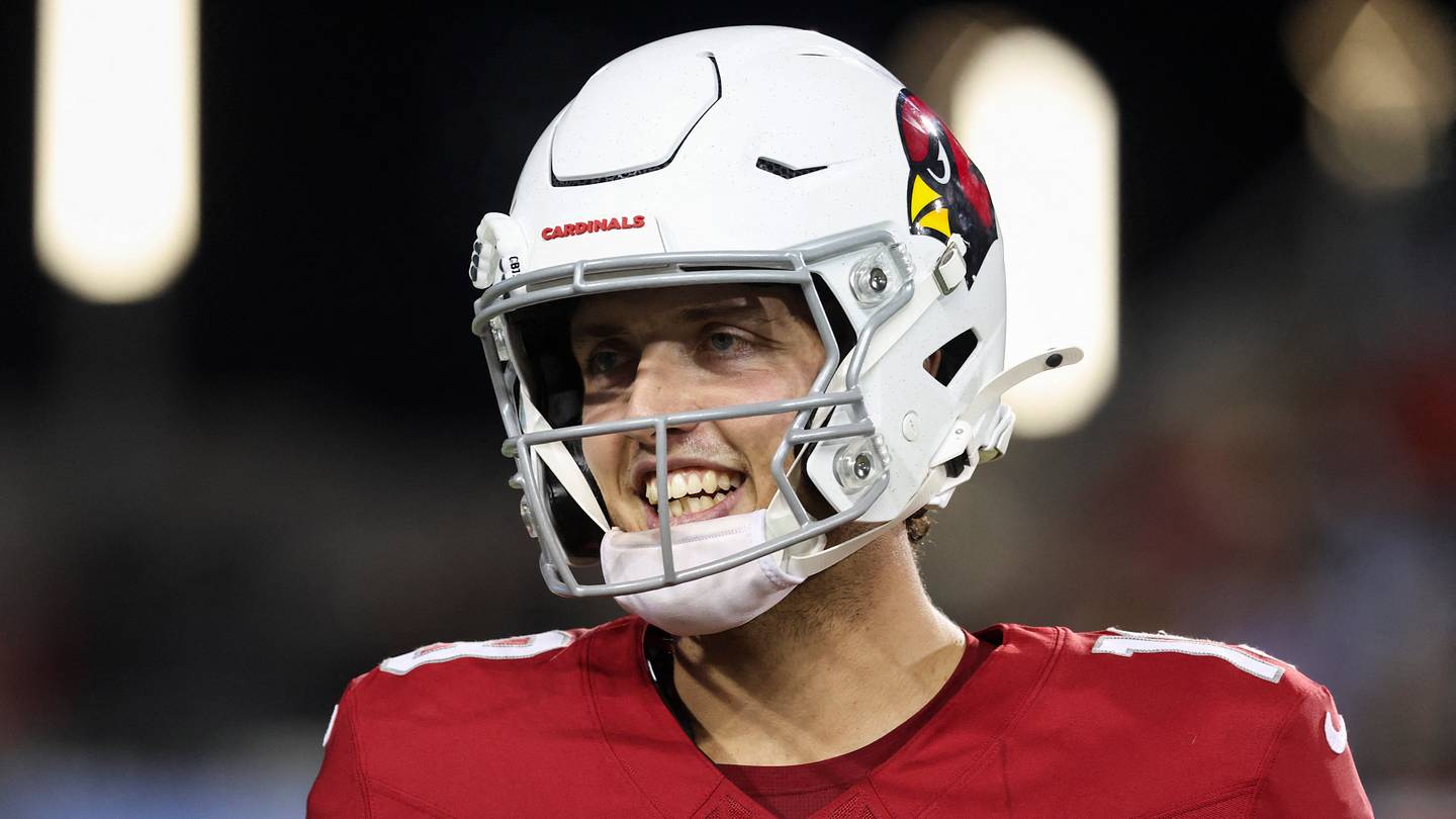 Photo: si.com Carson Beck Injury Update: Why the Cardinals Rookie QB is Sidelined