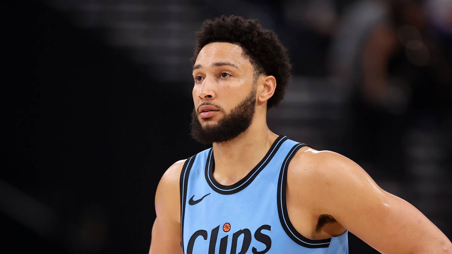 Kings to Reportedly Work Out Free Agent Ben Simmons—What It Means