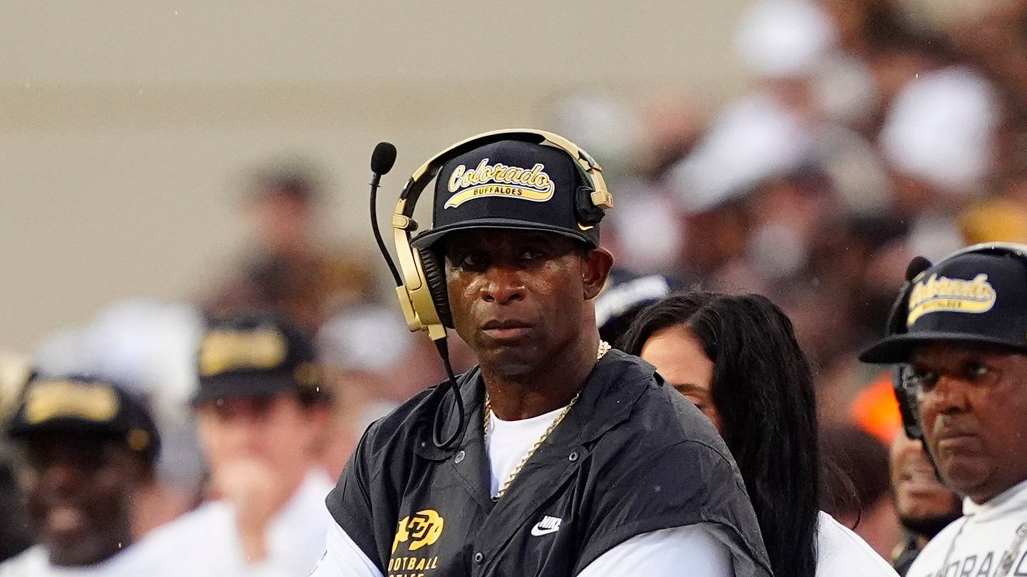 Colorado Quarterback Commit Actively Recruiting Multiple Athletes To Boulder