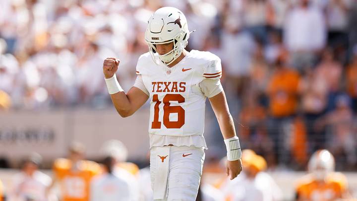 Arch Manning, Texas v Tennessee