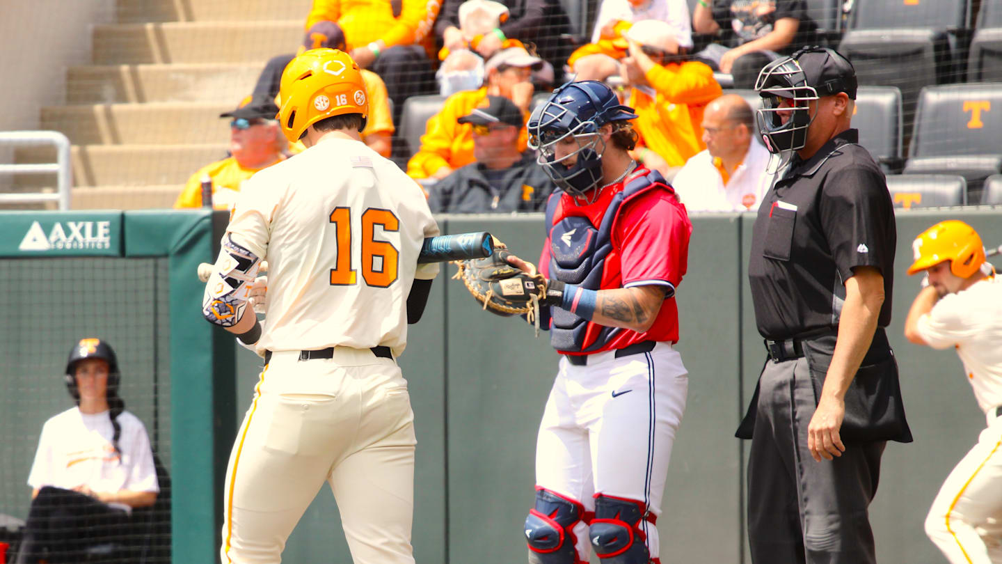 Tennessee Baseball Takes Game 3 Against Mississippi 13-5