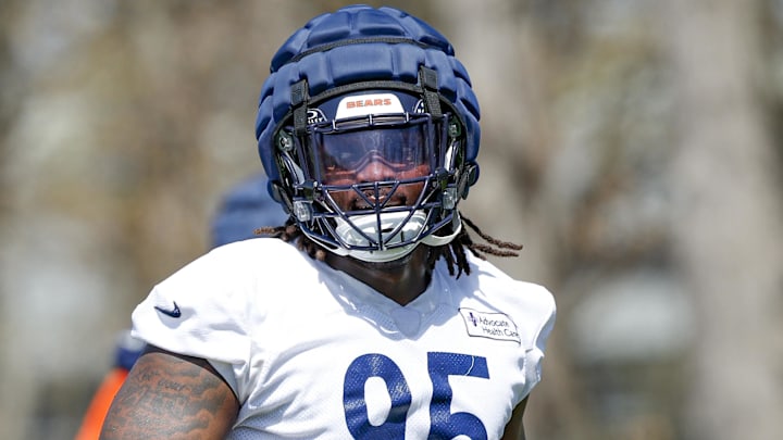 Chicago Bears defensive line Shemar Turner (95) warms up during the Rookie Minicamp at Halas Hall.