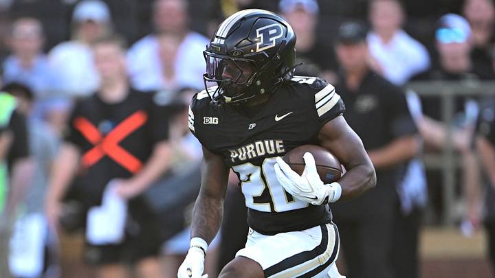 Purdue Boilermakers running back Travis Terrell Jr. (20) returns the opening kickoff. Purdue Boilermakers running back Travis Terrell Jr. (20) returns the opening kickoff.