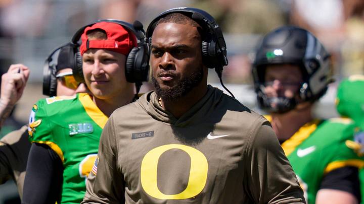Oregon offensive line coach A’lique Terry coaches during the Oregon Ducks annual spring game on April 25, 2026 at Autzen Stadium in Eugene, Oregon. Oregon offensive line coach A’lique Terry coaches during the Oregon Ducks annual spring game on April 25, 2026 at Autzen Stadium in Eugene, Oregon.