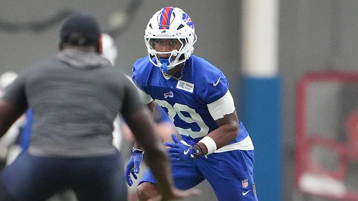 Buffalo Bills safety Jalon Kilgore (29) trains during Buffalo Bills Minicamp. Buffalo Bills safety Jalon Kilgore (29) trains during Buffalo Bills Minicamp.