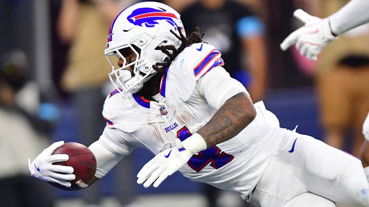 Buffalo Bills RB James Cook III rushes for a touchdown during the second quarter against the Los Angeles Rams at SoFi Stadium. Buffalo Bills RB James Cook III rushes for a touchdown during the second quarter against the Los Angeles Rams at SoFi Stadium.