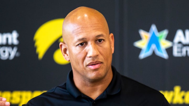 Iowa special teams coordinator LeVar Woods speaks with reporters during a news conference, Wednesday, Oct. 12, 2022, at the Hansen Football Performance Center in Iowa City, Iowa.
221012 Levar Woods 006 Jpg Iowa special teams coordinator LeVar Woods speaks with reporters during a news conference, Wednesday, Oct. 12, 2022, at the Hansen Football Performance Center in Iowa City, Iowa.
221012 Levar Woods 006 Jpg