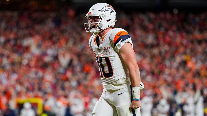 Denver Broncos quarterback Bo Nix (10) celebrates after scoring a touchdown during the second half against the Kansas City Chiefs at GEHA Field at Arrowhead Stadium. Denver Broncos quarterback Bo Nix (10) celebrates after scoring a touchdown during the second half against the Kansas City Chiefs at GEHA Field at Arrowhead Stadium.