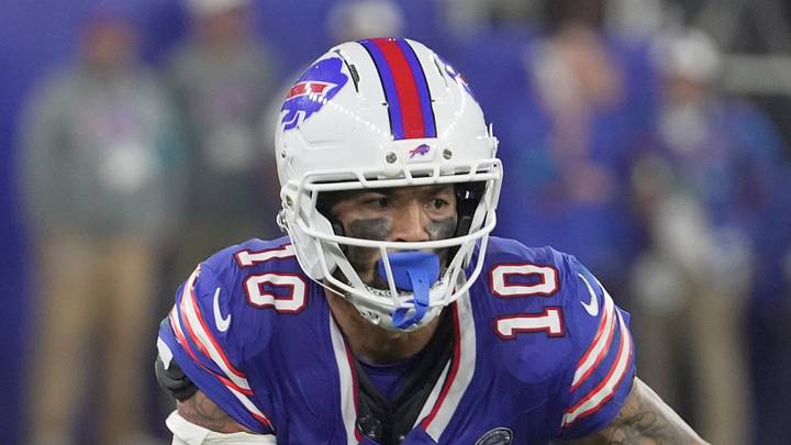 Buffalo Bills wide receiver Khalil Shakir catches a short pass and gains a first down during the second half at the Bills home opener game against the Detroit Lions on Sept. 17, 2026.