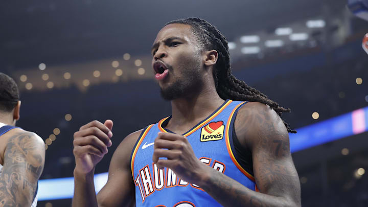 Jan 23, 2025; Oklahoma City, Oklahoma, USA; Oklahoma City Thunder guard Cason Wallace (22) reacts to an officials call after a play against the Dallas Mavericks during the first quarter at Paycom Center. Mandatory Credit: Alonzo Adams-Imagn Images Jan 23, 2025; Oklahoma City, Oklahoma, USA; Oklahoma City Thunder guard Cason Wallace (22) reacts to an officials call after a play against the Dallas Mavericks during the first quarter at Paycom Center. Mandatory Credit: Alonzo Adams-Imagn Images