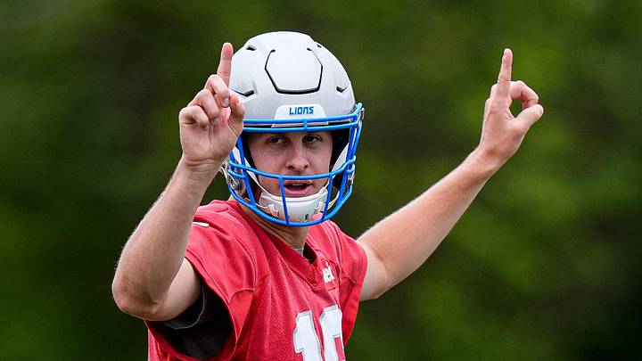 Detroit Lions quarterback Jared Goff (16) practices during mini camp at Meijer Performance Center in Allen Park on Wednesday, June 17, 2026.