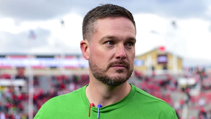 Oct 28, 2023; Salt Lake City, Utah, USA; Oregon Ducks head coach Dan Lanning congratulates players after defeating the Utah Utes at Rice-Eccles Stadium. Mandatory Credit: Christopher Creveling-Imagn Images