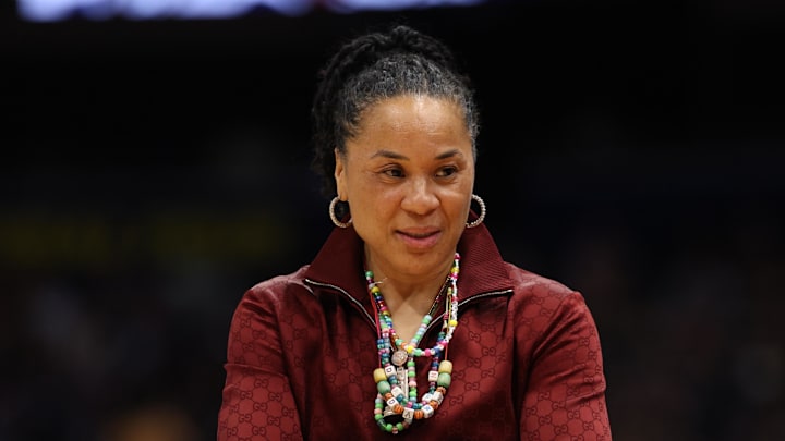 Apr 4, 2025; Tampa, FL, USA; South Carolina Gamecocks head coach Dawn Staley reacts during the first quarter in a semifinal of the women's 2025 NCAA tournament against the Texas Longhorns at Amalie Arena. Mandatory Credit: Nathan Ray Seebeck-Imagn Images Apr 4, 2025; Tampa, FL, USA; South Carolina Gamecocks head coach Dawn Staley reacts during the first quarter in a semifinal of the women's 2025 NCAA tournament against the Texas Longhorns at Amalie Arena. Mandatory Credit: Nathan Ray Seebeck-Imagn Images