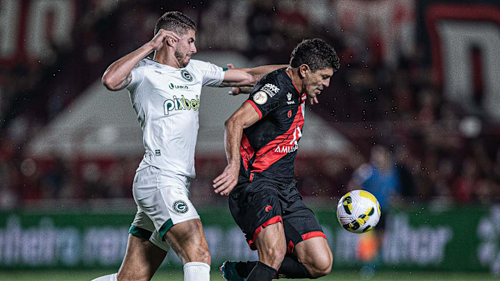 Clássico ocorre na tarde deste sábado pelo Brasileirão Clássico ocorre na tarde deste sábado pelo Brasileirão