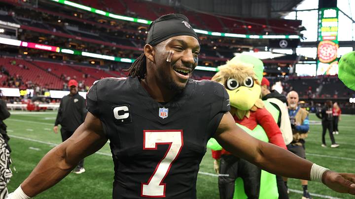Atlanta Falcons running back Bijan Robinson celebrates after the win game against the San Francisco 49ers