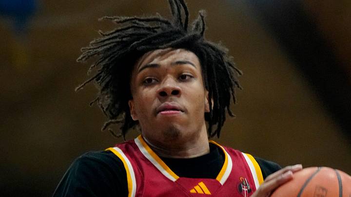 Julius Avent, of Bergen Catholic, tries to moves past Jules Cleveland, of Teaneck, Sunday, February 15, 2026, in Hackensack. Julius Avent, of Bergen Catholic, tries to moves past Jules Cleveland, of Teaneck, Sunday, February 15, 2026, in Hackensack.